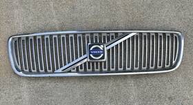 86598658 Volvo 8659875 V70 2001 2002 2003 2004 Chrome Grille 08693346 Oem