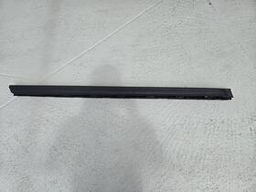 5c5853970 Vw 2012-2019 Beetle Front Right Passenger Side Lower Door Trim Molding Used Oem