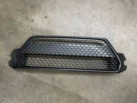 53112-02a50 Wenqi 52119-03904/53112-02450 2014-2016 Toyota Corolla Ce Le New Front Bumper Lower Grill Grille