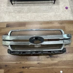 Damaged 18-20 F150 King Ranch Chrome Front Upper Grille Oem Factory Wty. Fixed Price $239.99.