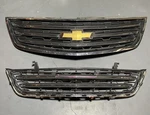 13-17 Chevy Traverse Upper & Lower Grilles Oem 20983790, 20988622. Fixed Price $450.00.