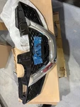 Nissan Rogue 62310-9TA0A Genuine Oem Grill New Box. Fixed Price $200.00.