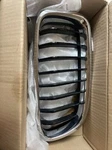 Bmw Performance Genuine Front Right Kidney Grille F30/F31 51712240778. Fixed Price $70.00.