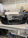 Audi Q5 Front Bumper Assembly Oem Fog Lights Grilles 2009-2012. Fixed Price $500.00.