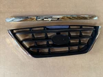 2PC Set 2004-2006 Hyundai Elantra Front Bumper Upper Grille & Chrome Hood Trim. Fixed Price $109.20.