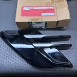 Land Rover Range Sport Moulding Front Left Wing LR098790. Fixed Price $98.00.