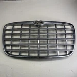 2005 - 2010 Chrysler 300 Touring Front Upper Grille Oem. Fixed Price $55.00.