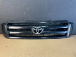 2004 2007 Toyota Highlander Front Upper Grille With Emblem AC5014 Dg. Fixed Price $72.50.