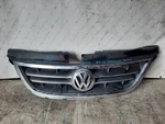 2009 - 2014 Volkswagen Routan Front Grille Oem Used. Fixed Price $111.20.