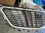 2020-2022 Cadillac XT4 Luxury Front Upper Grille Non-camera Oem Gm. Fixed Price $300.00.