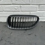 2006-2010 Bmw M6 Left Hood Bumper Kidney Grille Fin 7077931. Fixed Price $49.99.