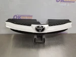 08 Toyota Sienna Upper Grille White. Fixed Price $100.00.