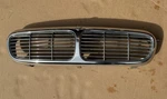 Jaguar X350 XJ8 Vanden Plas Grille Oem 04 05 06 07. Fixed Price $139.99.