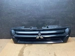 2001 2002 Mitsubishi Montero Front Upper Grille X3258 Dg. Fixed Price $90.91.