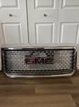 Gmc Sierra Denali 1500 Grille Assembly Chrome. Fixed Price $350.00.