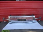 2000-2006 Gmc Yukon Chrome Grille Oem (local Pick Up Only). Fixed Price $175.00.
