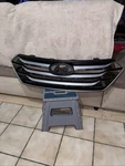 2013-2015 Hyundai Santa Fe Front Radiator Grille 86351-2W000 Oem 14. Fixed Price $110.00.