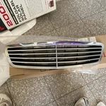 2000 To 2002 Mercedes-benz S-class S500 S430 Front Upper Grille Oem A2208800383. Fixed Price $150.00.