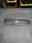 New Oem Gm 25649506 2000-2004 Buick Lesabre Front Upper Chrome Grille Nos. Fixed Price $138.58.