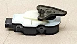 Volkswagen/audi Radiator Support Air Deflector Actuator /grille Shutter. Fixed Price $60.00.
