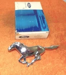 1975 1976 1977 1978 Mustang Ii MACH1 Ghia Rallye Nos Front Grille Horse Ornament. Fixed Price $99.00.