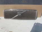1998? Volvo S70 Front Upper Grille 9127580? Nice Used. Fixed Price $75.00.