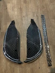 3PCS Front Lower Bumper Mesh Grilles For Mercedes Benz Gls X167 2020-2023. Fixed Price $340.00.