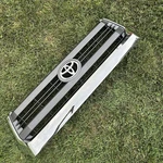 Oem 2014 2017 Toyota Tundra Front Upper Grille Assembly SR5 53100-0C300 Nice. Fixed Price $199.80.