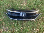 2015-2016 Honda Cr-v Upper Grille Without Adaptive Cruise. Fixed Price $223.60.