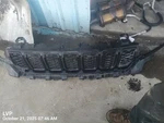 Blk Grille Oem 23-25 Jeep Grandcher. Fixed Price $140.00.