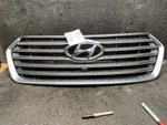 (local Pickup Only) Grille Upper Korea Built 5 Bar With Camera Fits 17-19 Santa. Fixed Price $449.90.