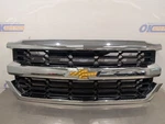 17 Chevy Silverado 1500 Front Grille Chrome. Fixed Price $500.00.