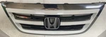 2005-2006 Honda Pilot Front Upper Grille 71121-SHJ-A010-M1 Oem. Fixed Price $105.00.