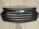 Grille Silver & Black 2018-2021 Chevrolet Traverse 23376132 Oem. Fixed Price $275.50.