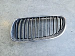 11-13 Bmw E92 E93 328I 335I Left Driver Side Bumper Kidney Chrome Grille Oem. Fixed Price $30.00.