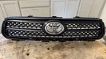 2006-2008 Toyota RAV4 Front Upper Radiator Grille Oem 53111-42100. Fixed Price $69.95.