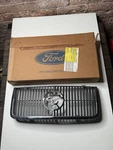 Nos Ford E7MY-8200-A Front Grille Mercury Cougar 1987 1988 Oem Assembly. Fixed Price $499.99.