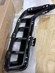 Bmw 2024-2025 X5 M60I Aircurtain Outer Grille 51-11-8-085-623 New. Fixed Price $80.00.