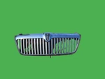 Lincoln Navigator MK2 U228 2005 Front Chrome Grill 4L748200AA. Fixed Price $382.84.