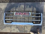 2024-2025 Gmc Sierra 2500 3500HD Grille Oem Front Center W/camera. Fixed Price $700.00.