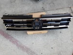 2017-20 Volkswagen Tiguan Front Bumper Grille Oem 5NN853653B R-line. Fixed Price $144.15.
