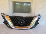 Oem 2015-19 Nissan Murano Front Grille 62310-5AA0A/1A. Fixed Price $200.00.