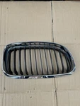 Bmw E90 E91 05-12 Front Right Side Driver Centre Grill R51137201968. Fixed Price $20.14.