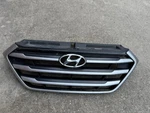 2016 2017 2018 Hyundai Tucson Grill Used Oem 86351 D300. Fixed Price $300.00.
