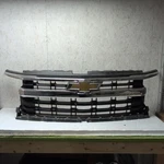 2022-2025 Chevrolet Silverado Lt 1500 Chrome Grille 85516946 Oem (0948). Fixed Price $600.00.