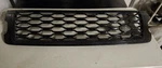 2017-2022 Land Rover Front Bumper Center Grille Assembly Oem JK52-8200-AC. Fixed Price $115.00.