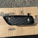 2013 Bmw X3 F25 Oem Front Left Bumper Closed Grid Pdc Bracket Grille. Fixed Price $35.00.
