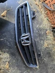 Honda Odyssey 99 00 01 03 04 Chrome Grille 71121-S0X-A02 Black Used Oem. Fixed Price $49.49.