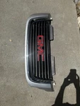2002 To 2009 Gmc Envoy / Denali Front Upper Grille Oem. Fixed Price $70.00.