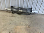 Gm 15117715 Silverado Grille 10373825 *local Pickup Only. Fixed Price $100.00.
